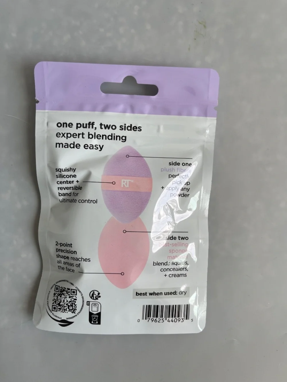 Real Techniques Miracle 2-in-1 Powder Puff Limited Edition Makeup Sponge New